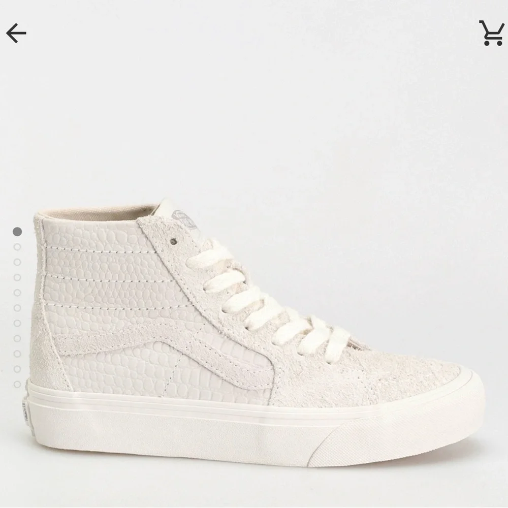 Vans Sk8 Hi Tapered Vr3 Shoes - white (gray multi) 
6M US - 7.5W US - Picture 8 of 9